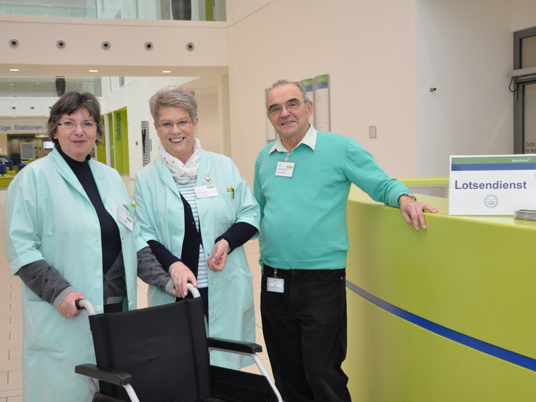Grüne Damen und Herren Lotsendienst, Albertinen Krankenhaus Hamburg Grüne Damen und Herren Lotsendienst, Albertinen Krankenhaus Hamburg