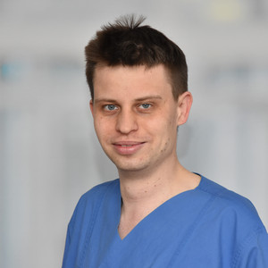 Portraitfoto Dr. med. Felix Hansen, Leitender Arzt, Schwerpunkt Kardioanästhesie, Klinik für Anästhesiologie und Operative Intensivmedizin, Albertinen Krankenhaus, Hamburg Portraitfoto Dr. med. Felix Hansen, Leitender Arzt, Schwerpunkt Kardioanästhesie, Klinik für Anästhesiologie und Operative Intensivmedizin, Albertinen Krankenhaus, Hamburg