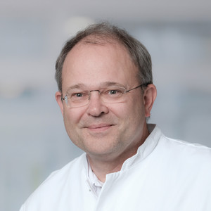 Prof. Dr. med. Guntram Lock Chefarzt Innere Medizin - Albertinen Krankenhaus Hamburg Prof. Dr. med. Guntram Lock Chefarzt Innere Medizin - Albertinen Krankenhaus Hamburg